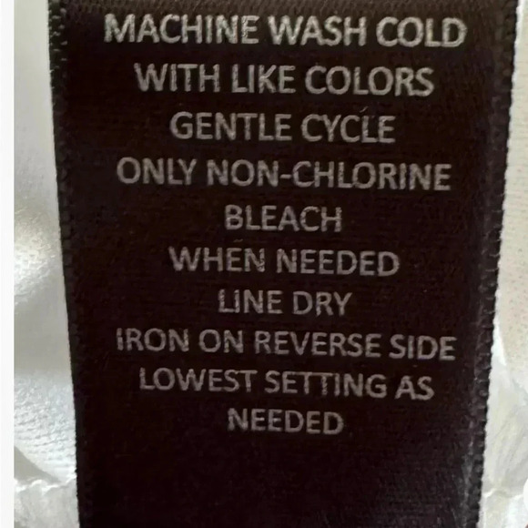 Trixxi Womens Pink Floral Print V Neck Tie Back Romper Shorts Size Medium - Picture 11 of 12